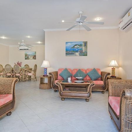 Butterfly Garden Boutique Residences Large Luxury Apts And Villas A Lifetsyle Destination By Neang, Everything You Need All Right Here 1-3 Bedrooms 110 To 190 Sq Mtrs, 2 Full Bathrooms, Rain Shower, Spa Bath, Bbq, Free Wifi, Staff 24-7, Close To Beac Pattaya Exteriér fotografie
