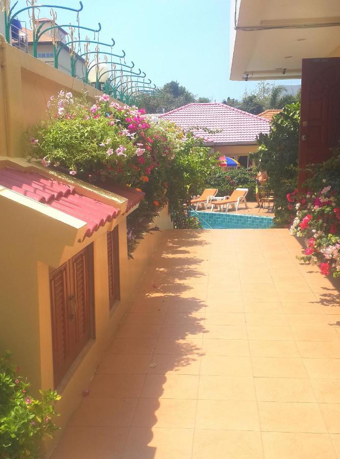 Butterfly Garden Boutique Residences Large Luxury Apts And Villas A Lifetsyle Destination By Neang, Everything You Need All Right Here 1-3 Bedrooms 110 To 190 Sq Mtrs, 2 Full Bathrooms, Rain Shower, Spa Bath, Bbq, Free Wifi, Staff 24-7, Close To Beac Pattaya Exteriér fotografie