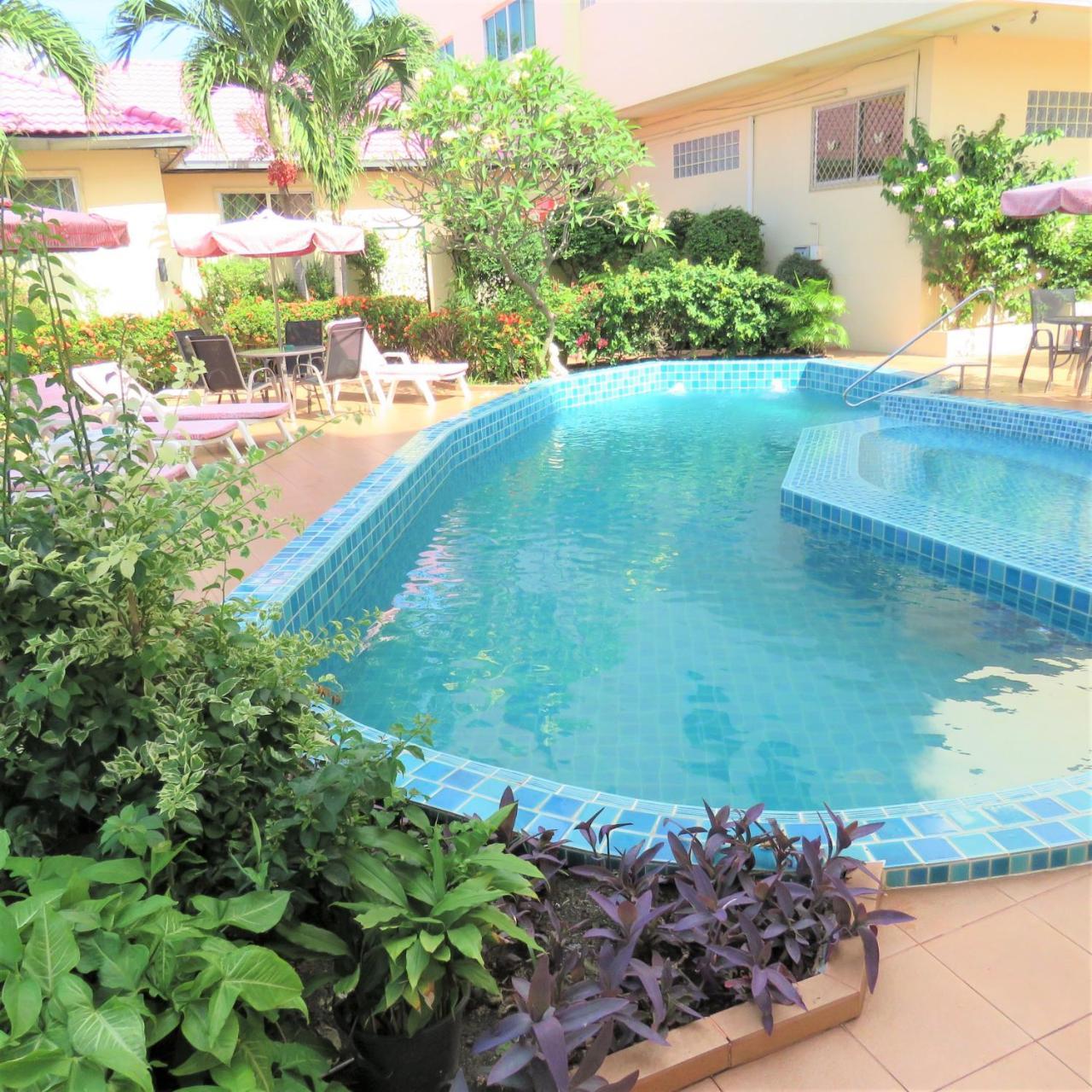 Butterfly Garden Boutique Residences Large Luxury Apts And Villas A Lifetsyle Destination By Neang, Everything You Need All Right Here 1-3 Bedrooms 110 To 190 Sq Mtrs, 2 Full Bathrooms, Rain Shower, Spa Bath, Bbq, Free Wifi, Staff 24-7, Close To Beac Pattaya Exteriér fotografie