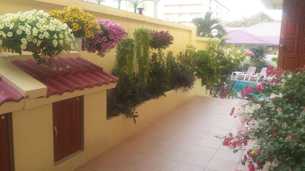 Butterfly Garden Boutique Residences Large Luxury Apts And Villas A Lifetsyle Destination By Neang, Everything You Need All Right Here 1-3 Bedrooms 110 To 190 Sq Mtrs, 2 Full Bathrooms, Rain Shower, Spa Bath, Bbq, Free Wifi, Staff 24-7, Close To Beac Pattaya Exteriér fotografie
